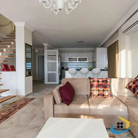 Kalkan Charm Halal